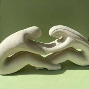 Vintage 1980s Royal Haeger Couple Reaching Infinity Sculpture White Pottery